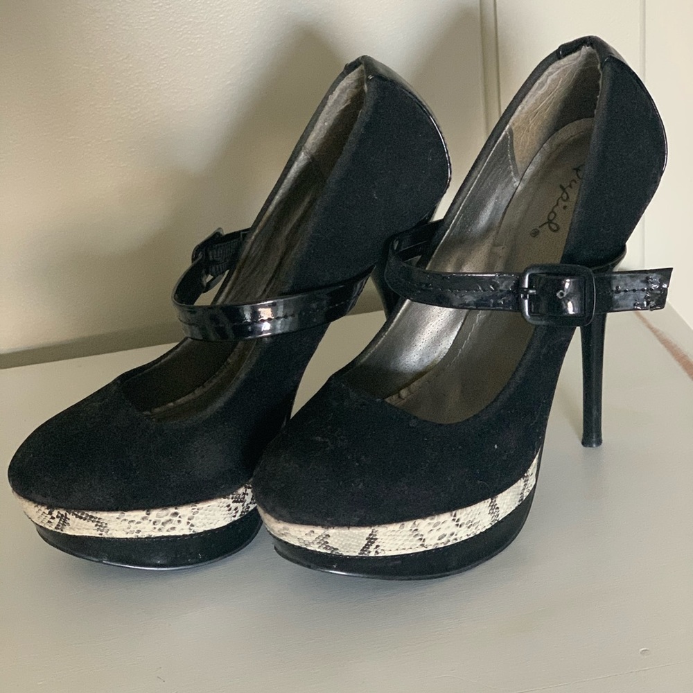 Black heels
